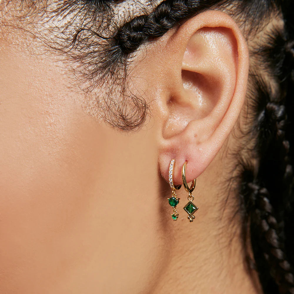 Andrea - Elegant Green Sleeper Earrings for Women