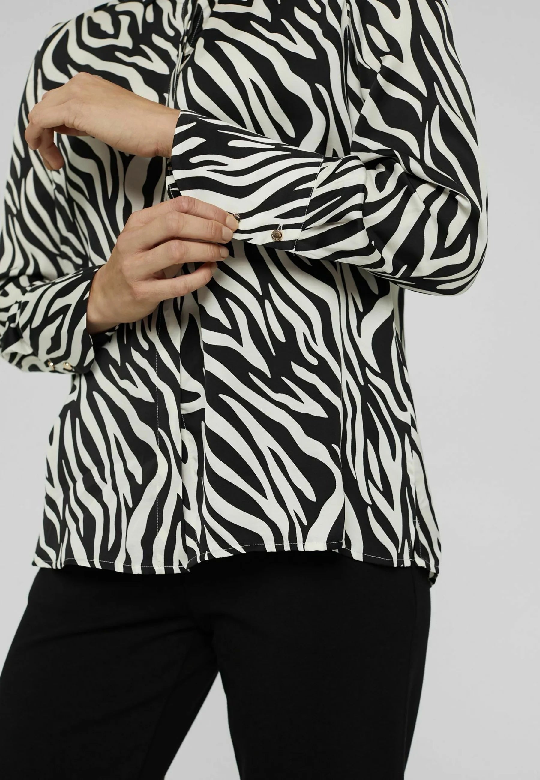 Sofia - Elegant Modern Women’s Black Shirt