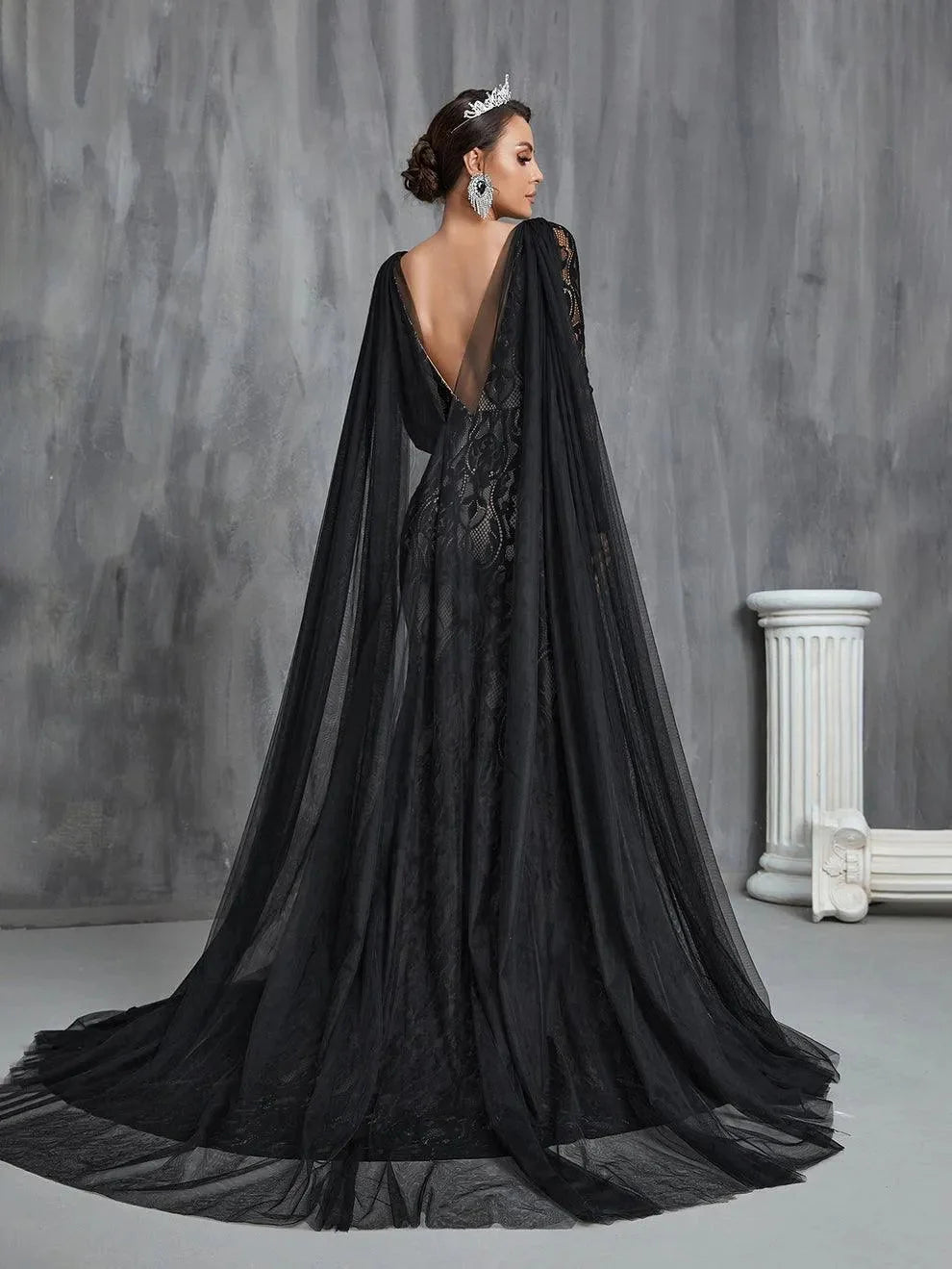 Amelia - Elegant Mermaid Lace Wedding Dress Cape