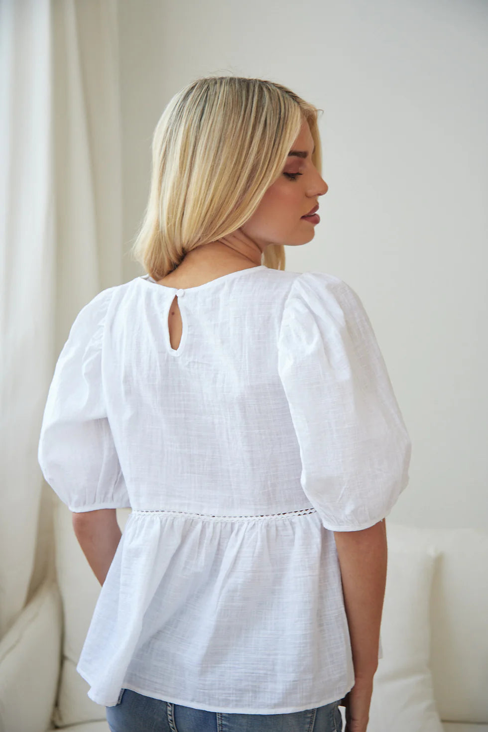 Amy - Tonya White Everyday Casual Top Women