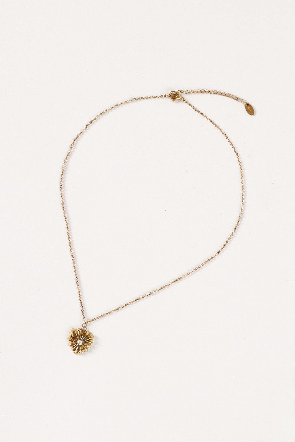 Beth - Elegant Pendant Chain Necklace