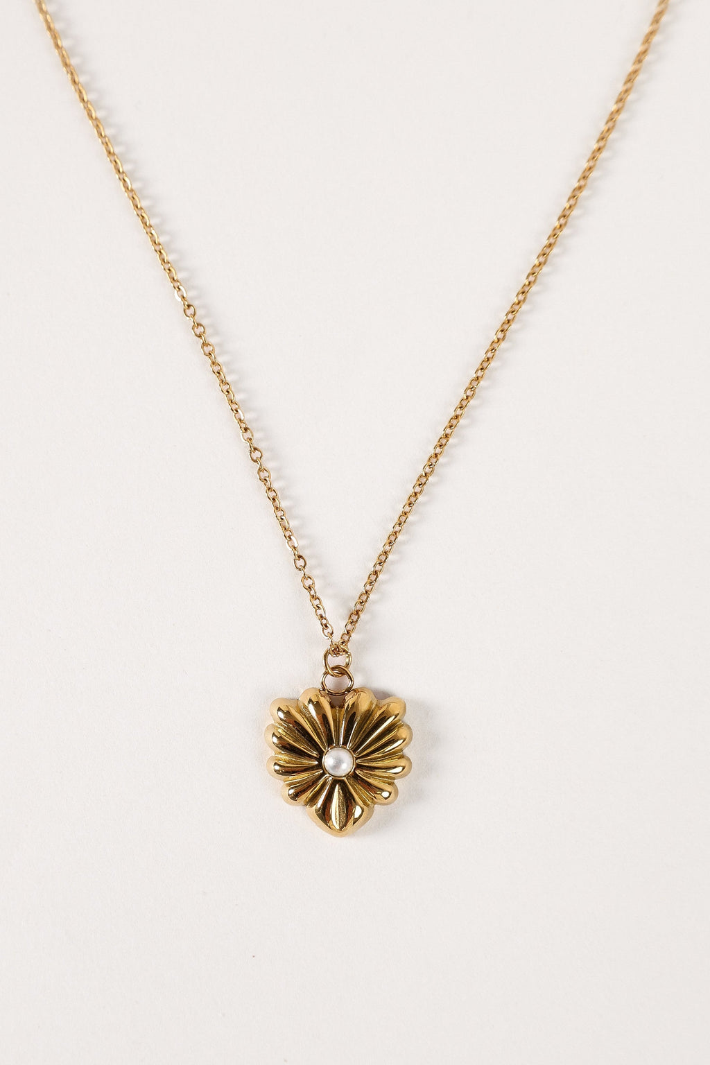 Beth - Elegant Pendant Chain Necklace